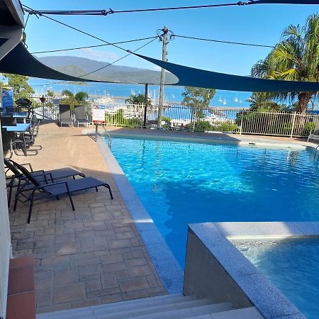 Airlie Apartments Airlie Beach Exterior foto