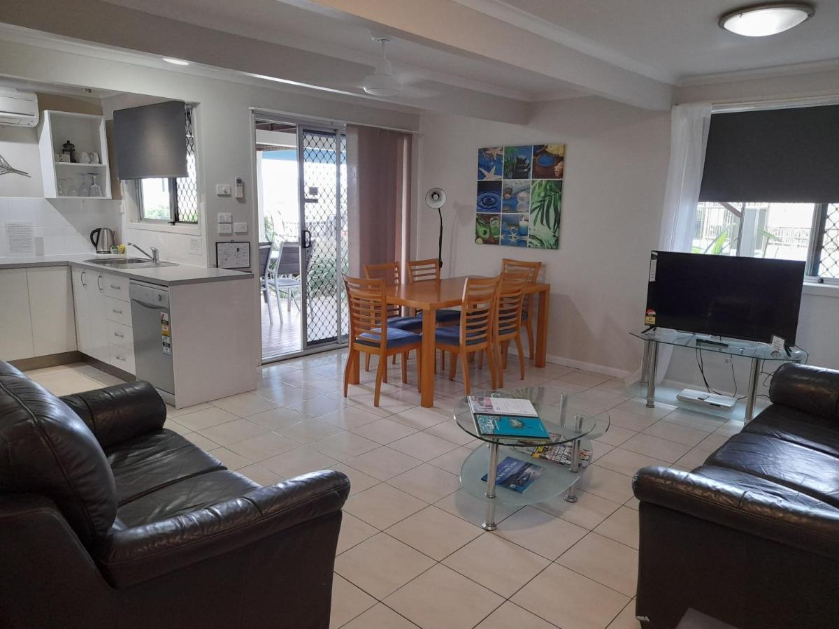 Airlie Apartments Airlie Beach Exterior foto