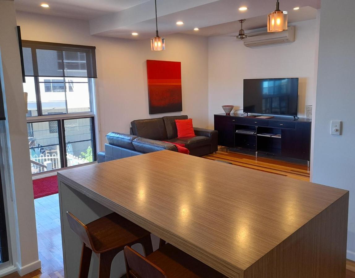 Airlie Apartments Airlie Beach Exterior foto