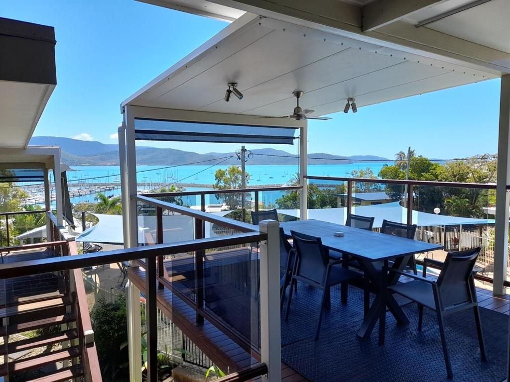 Airlie Apartments Airlie Beach Exterior foto
