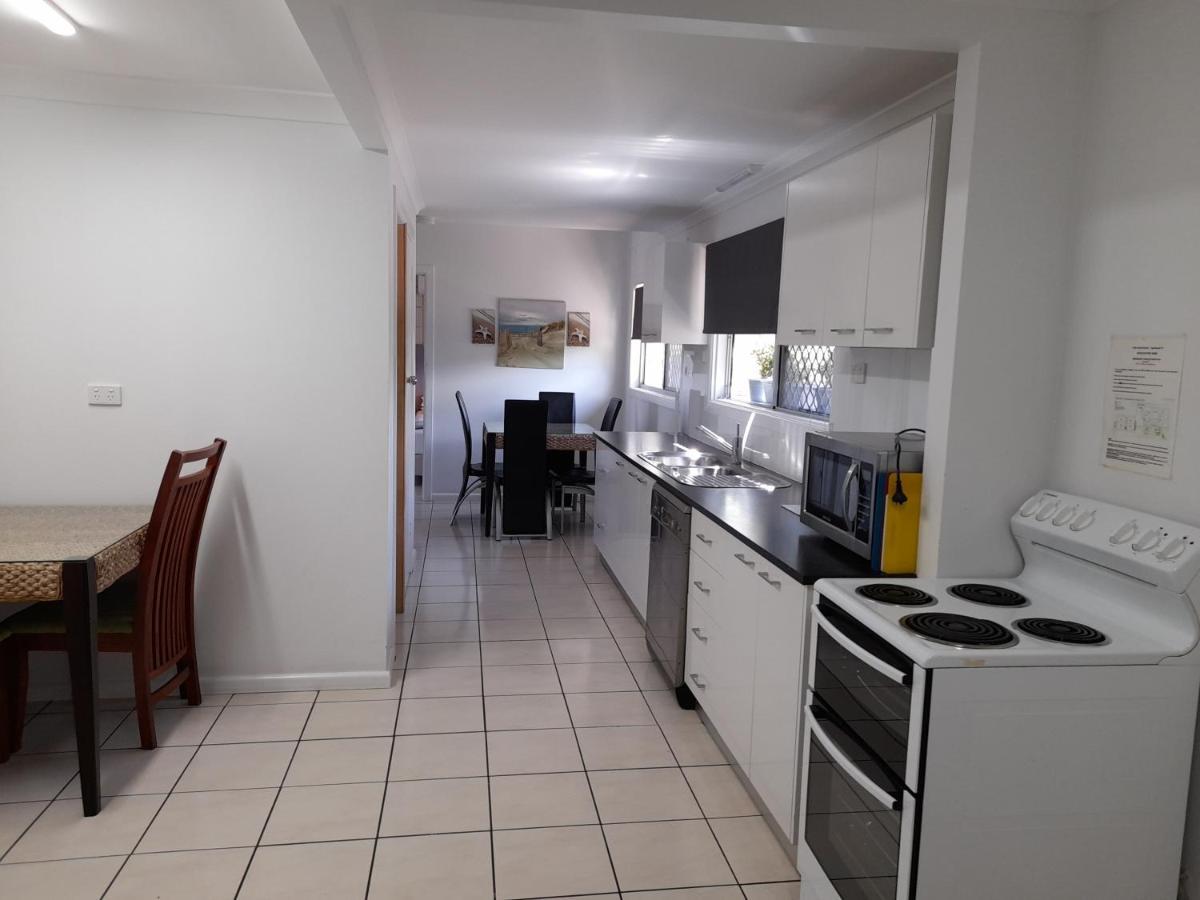 Airlie Apartments Airlie Beach Exterior foto