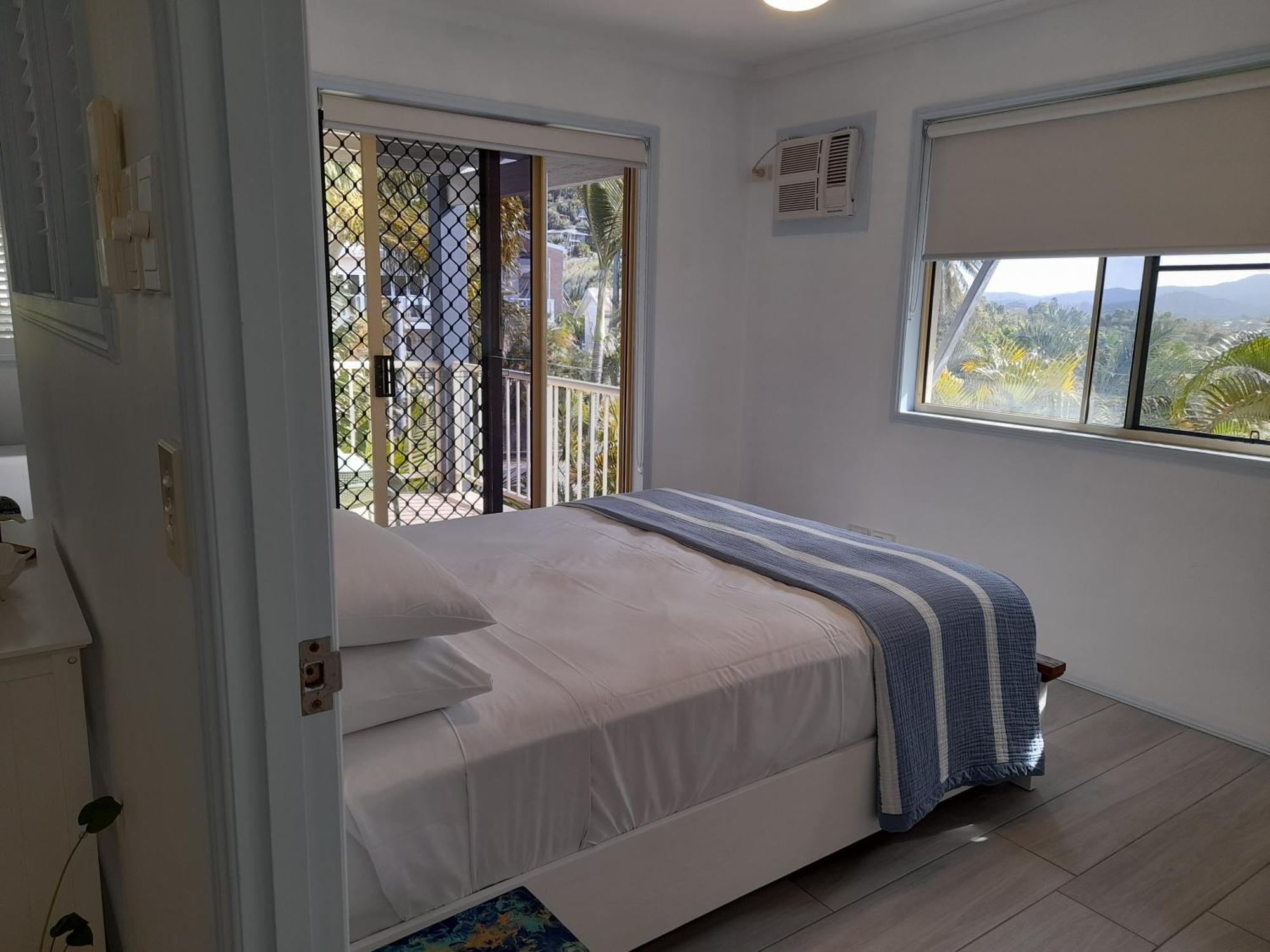 Airlie Apartments Airlie Beach Exterior foto