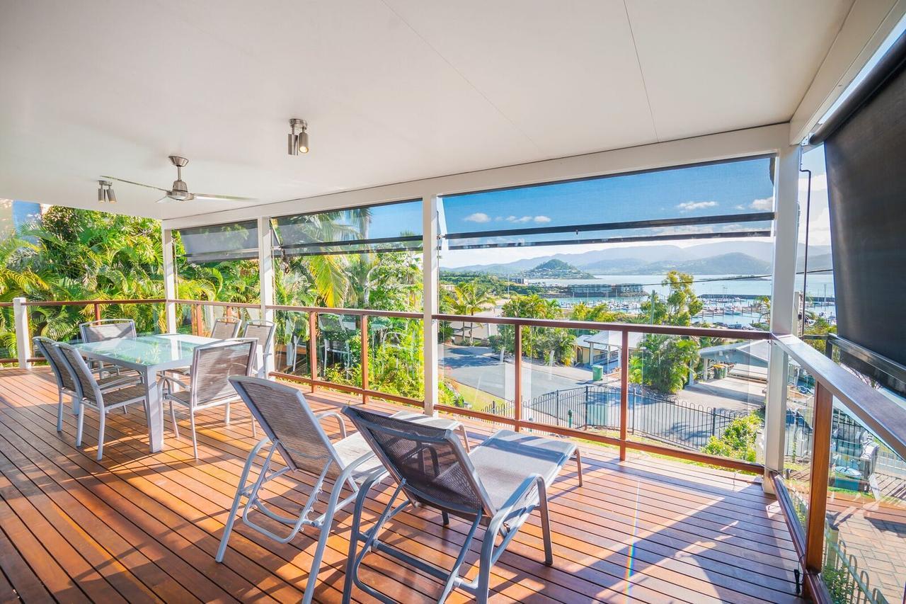 Airlie Apartments Airlie Beach Exterior foto